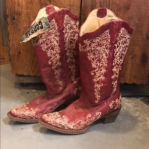 Corral vintage embroidered cowboy boots